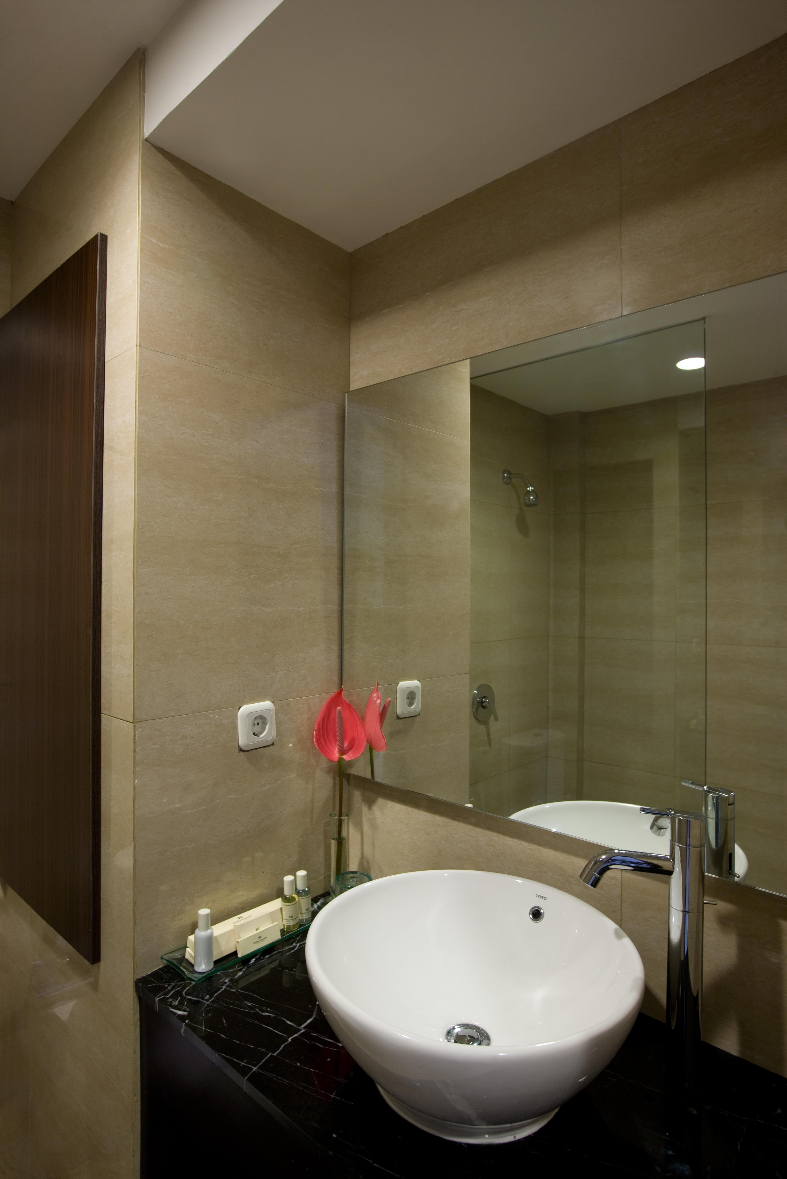Hotel Santika Kuta Кута Номер фото