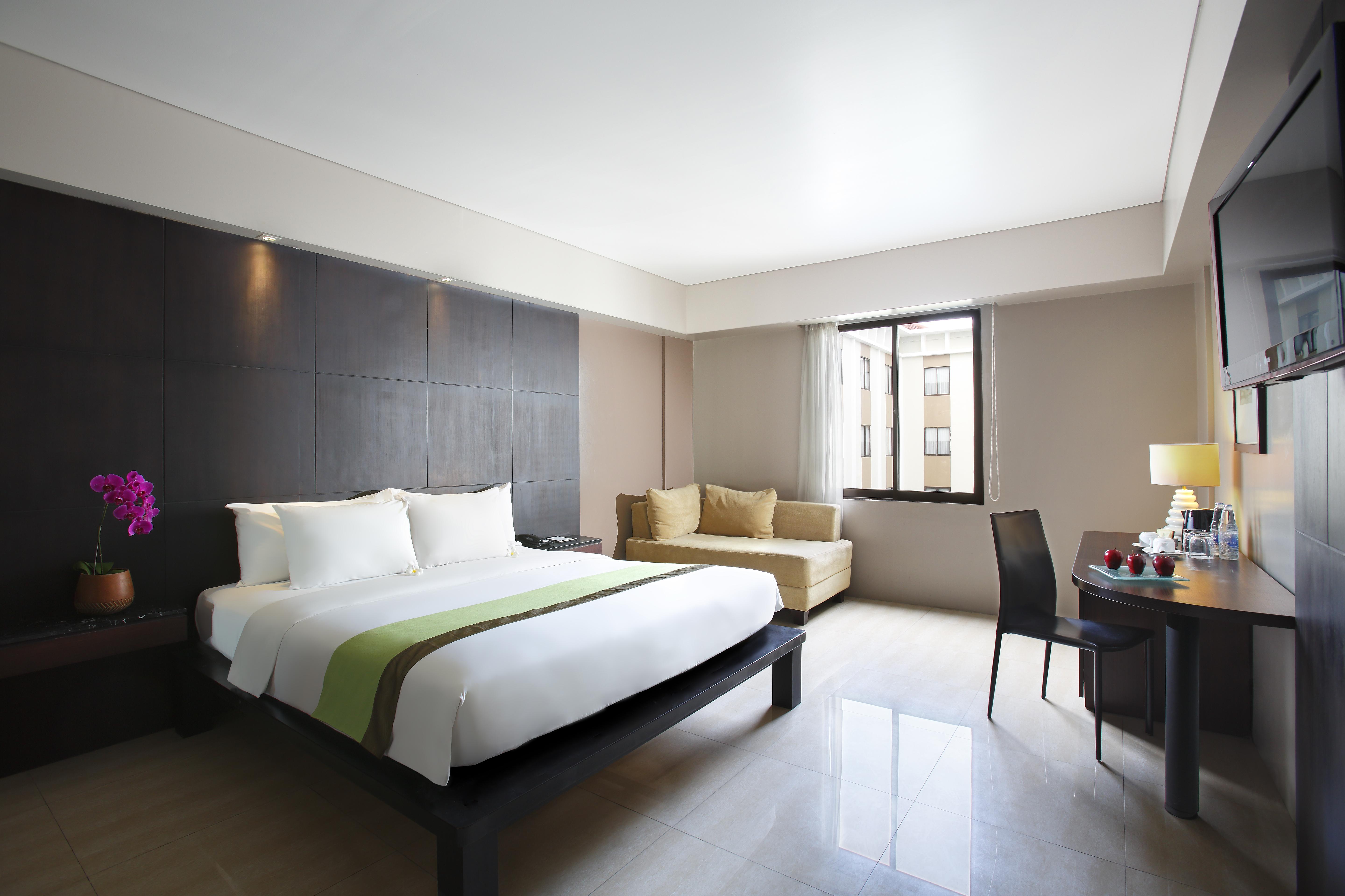 Hotel Santika Kuta Кута Экстерьер фото