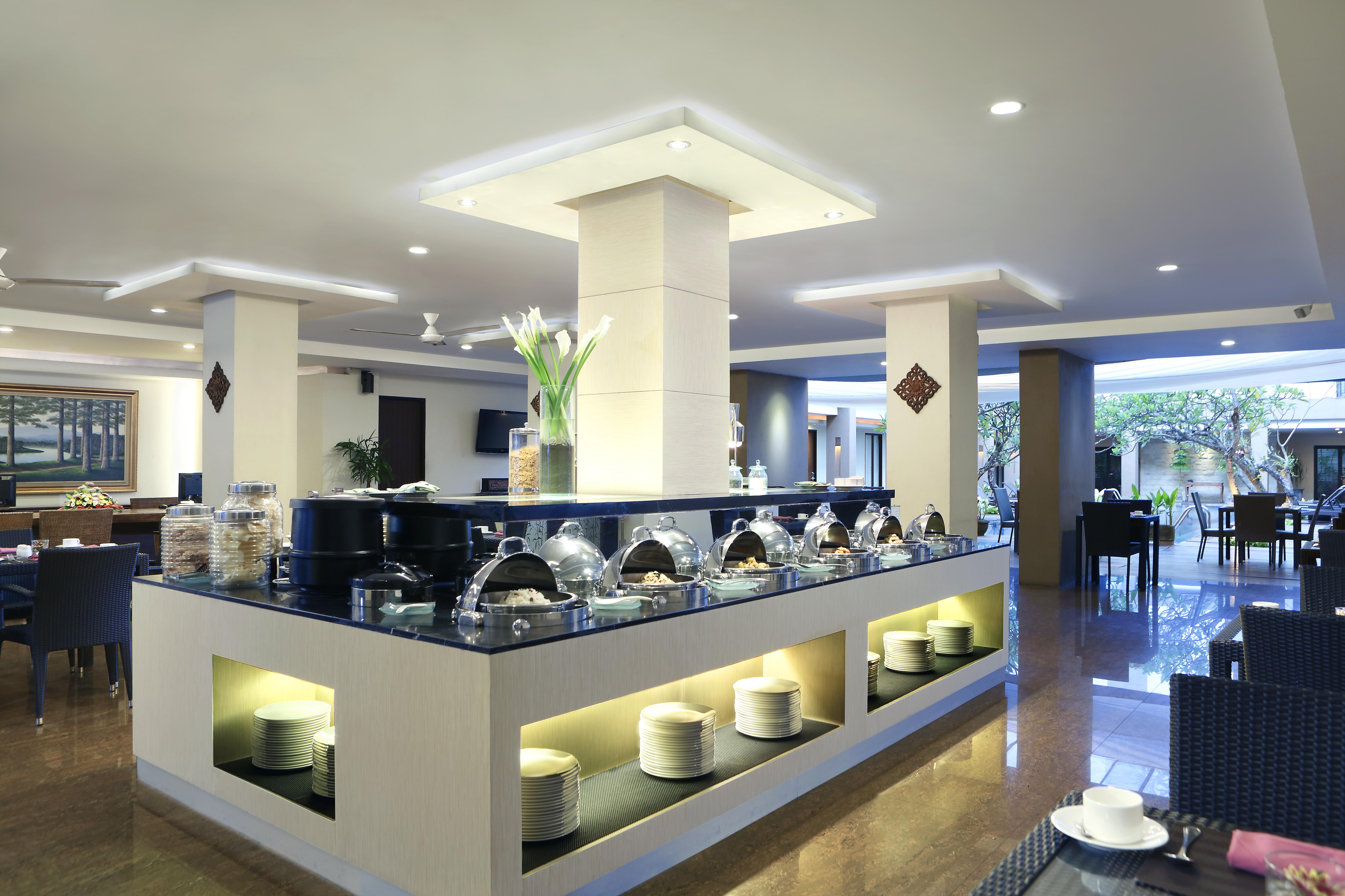 Hotel Santika Kuta Кута Экстерьер фото