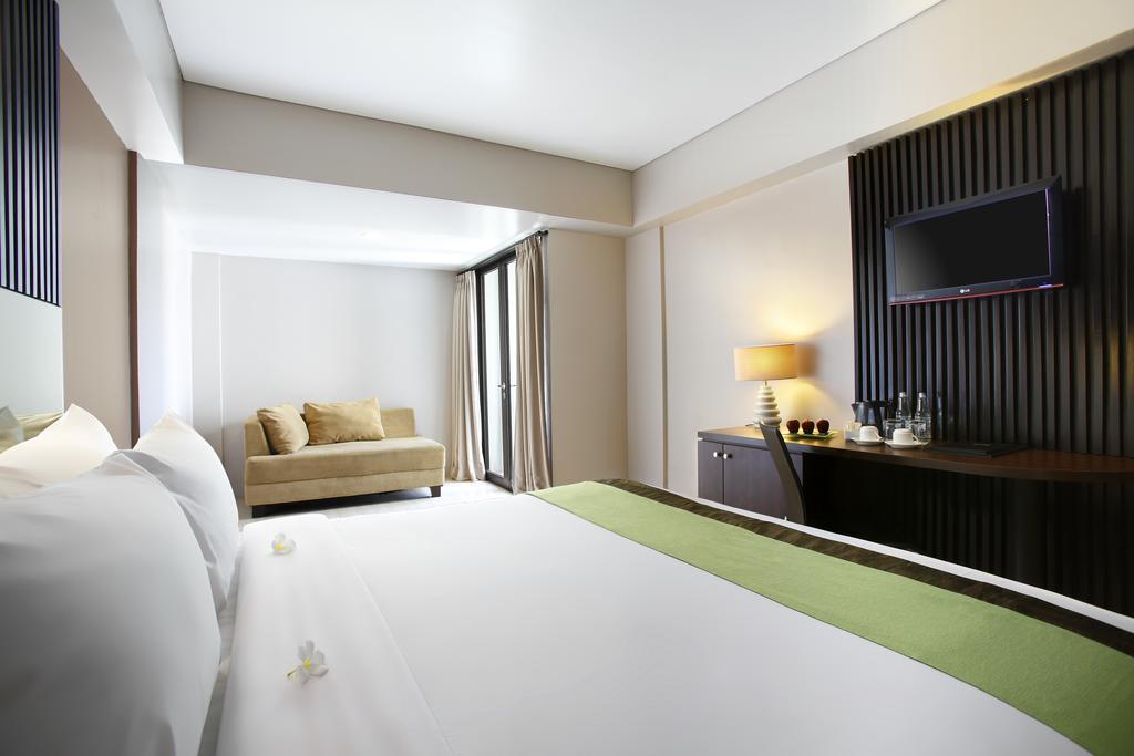Hotel Santika Kuta Кута Экстерьер фото